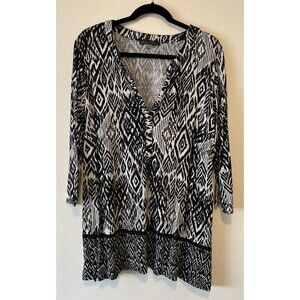 Rose And Olive Tunic Top Size 2X Black White Ikat Print 3/4 Sleeve